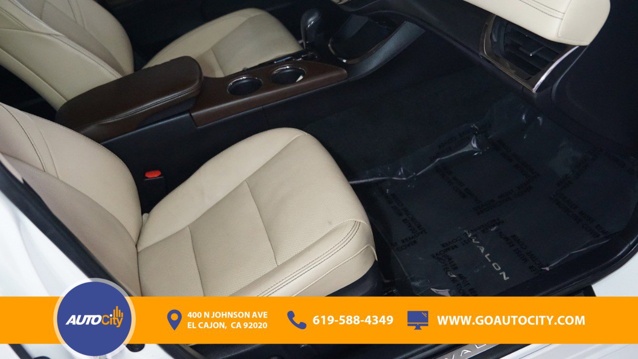 Used 2017 Toyota Avalon Limited w/ Carpet Mat Package FWD image 8