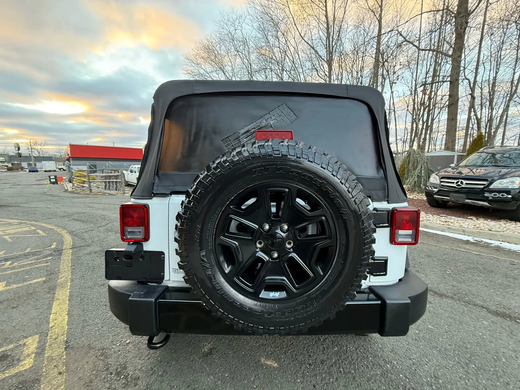 Used 2017 Jeep Wrangler Unlimited Sport image 5