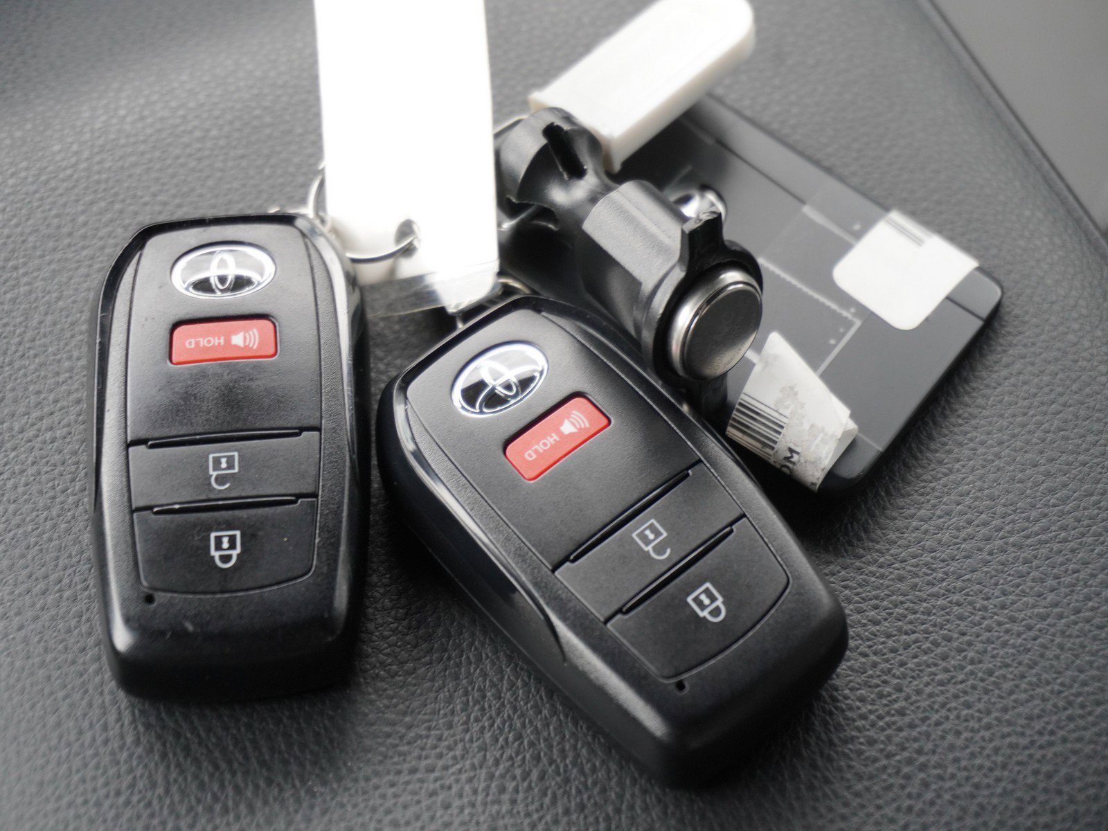 Used 2024 Toyota Tacoma TRD Off-Road w/ TRD Off Road Upgrade Package AWD/4WD image 18