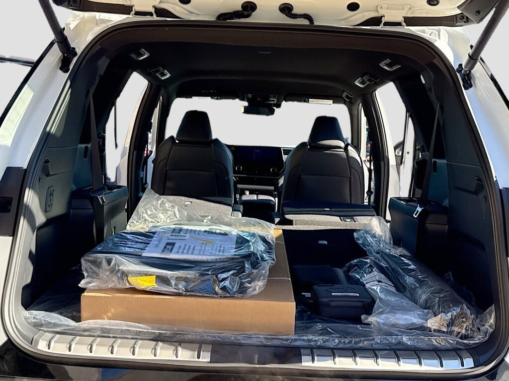 New 2026 Lexus TX 500h AWD image 7