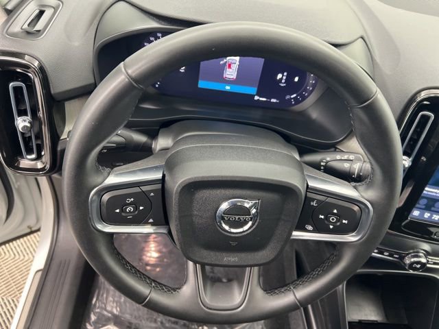 Used 2023 Volvo XC40 B5 Plus w/ Driver Assist Package image 21