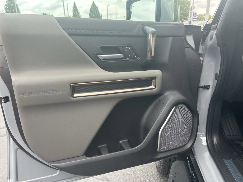 New 2025 GMC Hummer EV 3X image 15