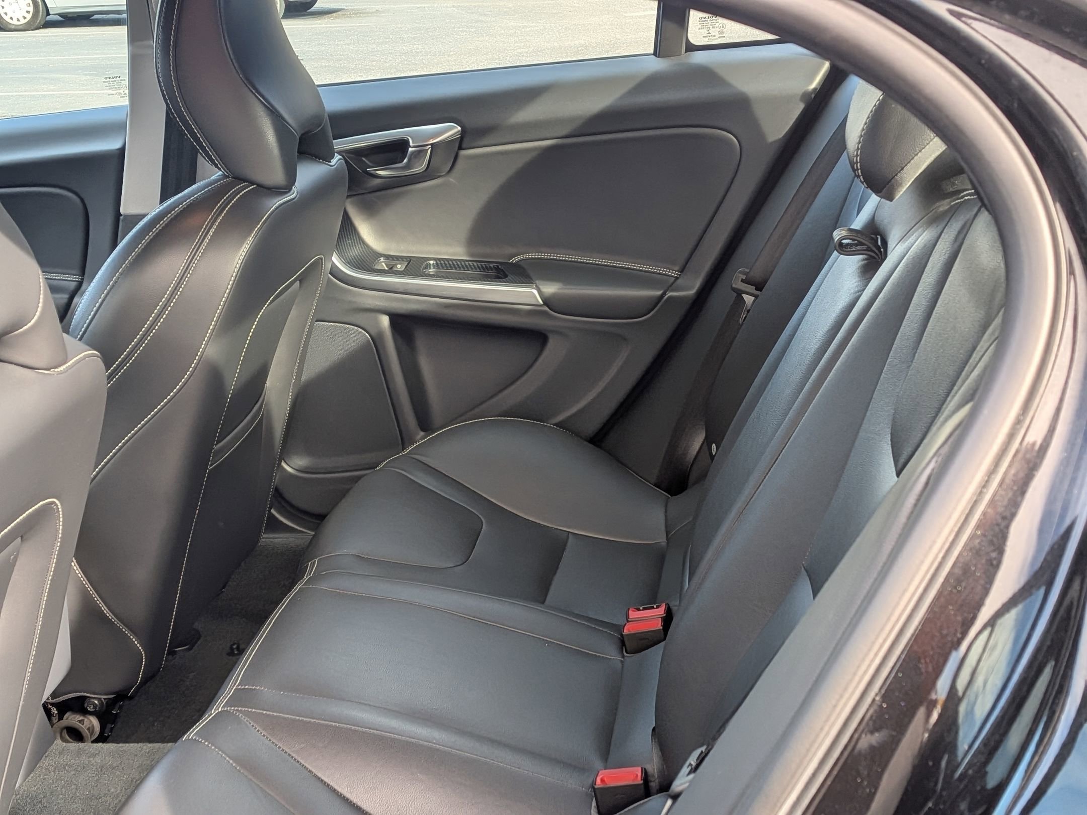 Used 2018 Volvo S60 T5 Dynamic w/ Vision Package image 35