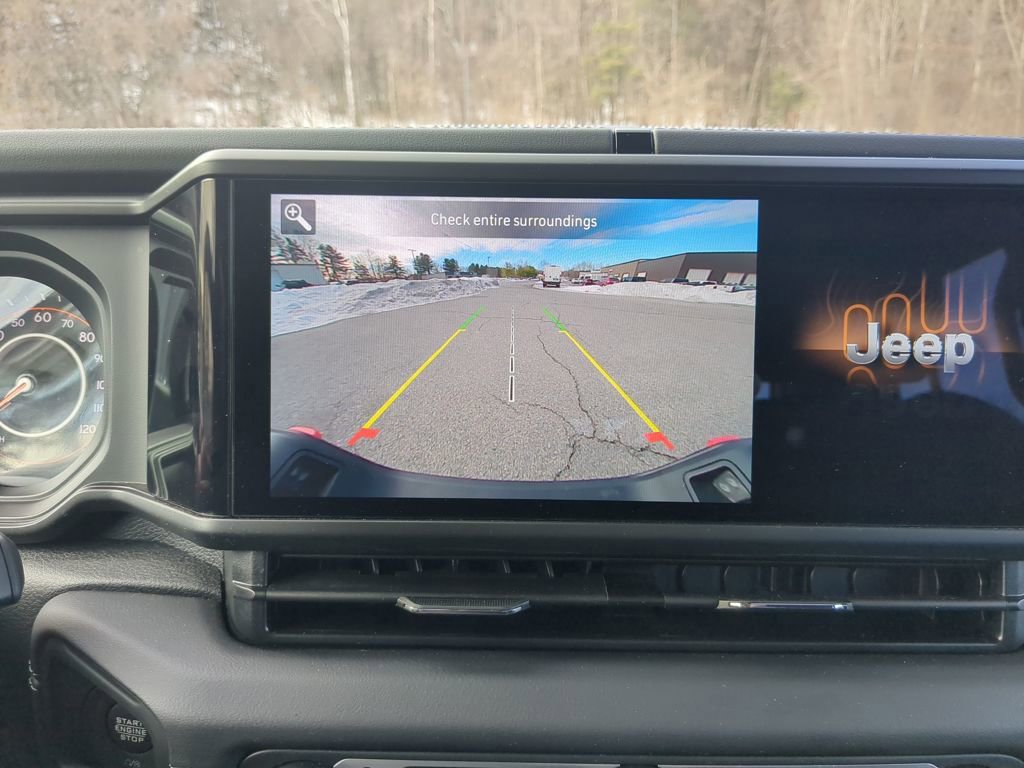 Used 2025 Jeep Gladiator Mojave w/ Convenience Group image 23