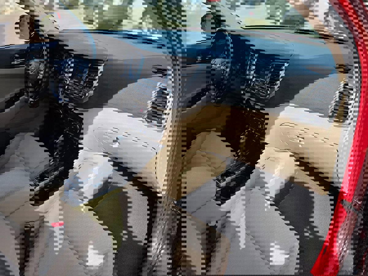 Used 2016 Hyundai Tucson Sport image 15