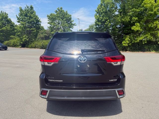 Used 2018 Toyota Highlander Limited FWD image 4