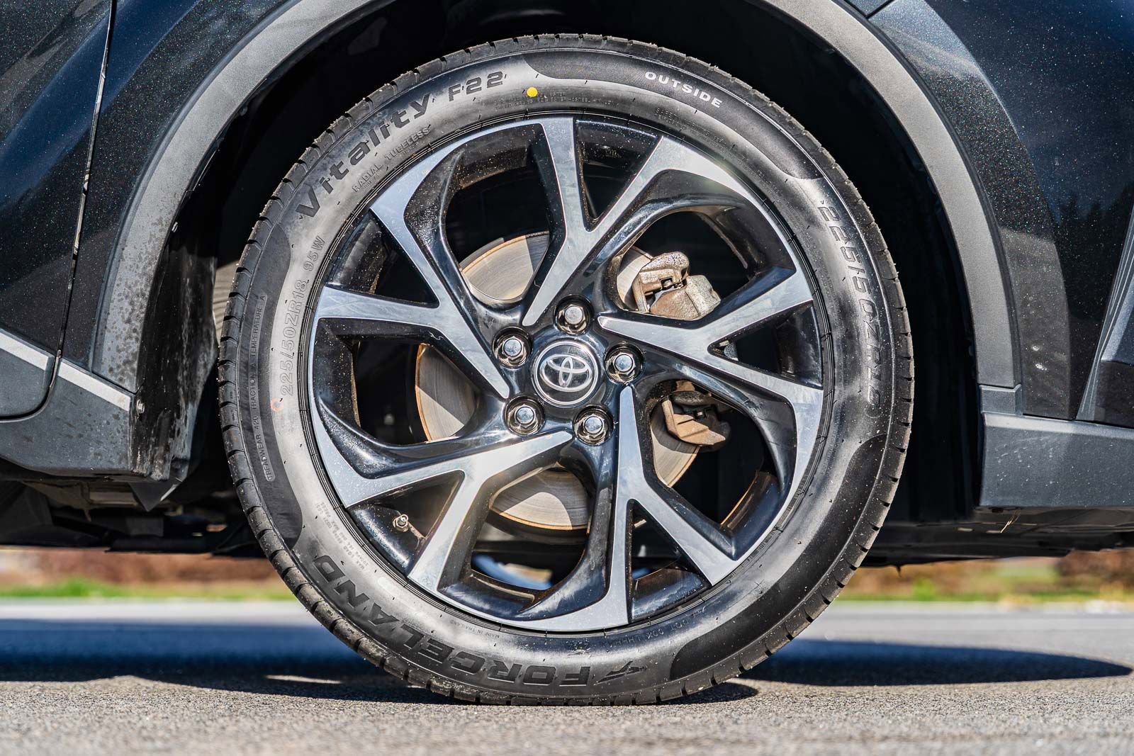 Used 2021 Toyota C-HR XLE image 9