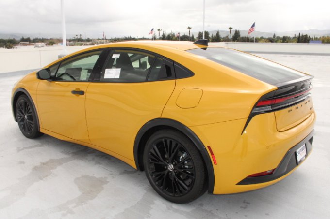 New 2026 Toyota Prius AWD image 5