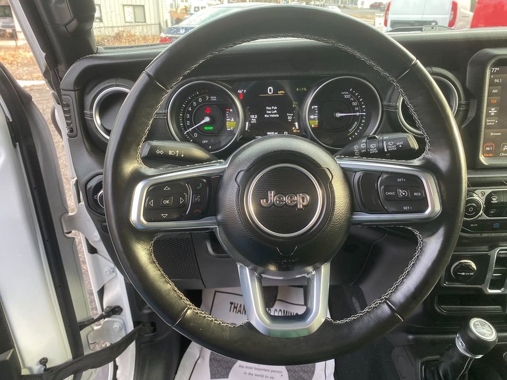 Used 2023 Jeep Wrangler Sahara w/ Cold Weather Group image 15