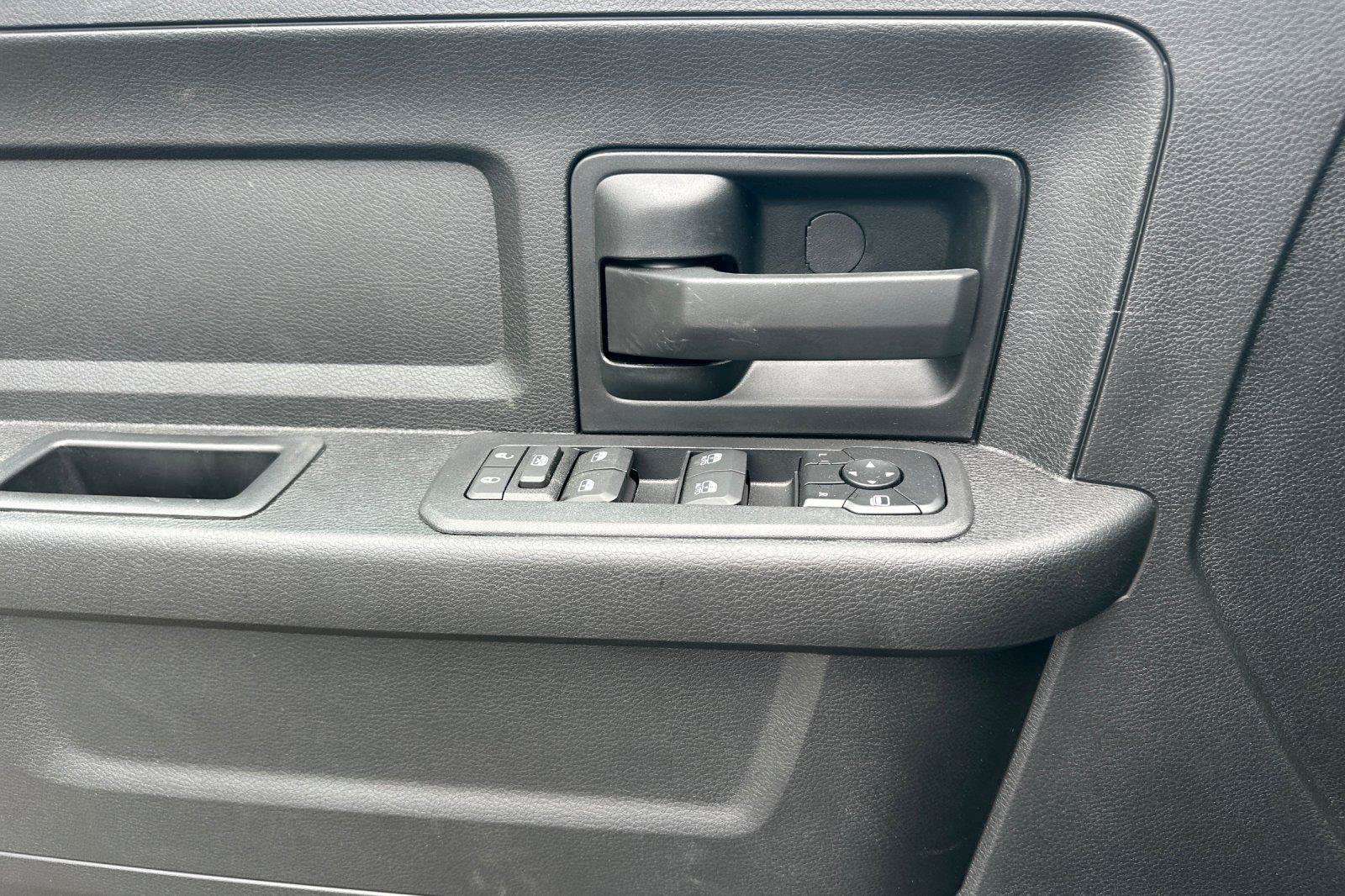New 2027 RAM 3500 Tradesman AWD/4WD image 10