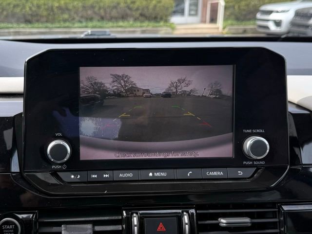 Used 2022 Nissan Pathfinder SV w/ SV Premium Package AWD/4WD image 40