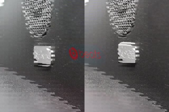 Used 2015 FIAT 500 Abarth w/ Beats Audio Package image 18