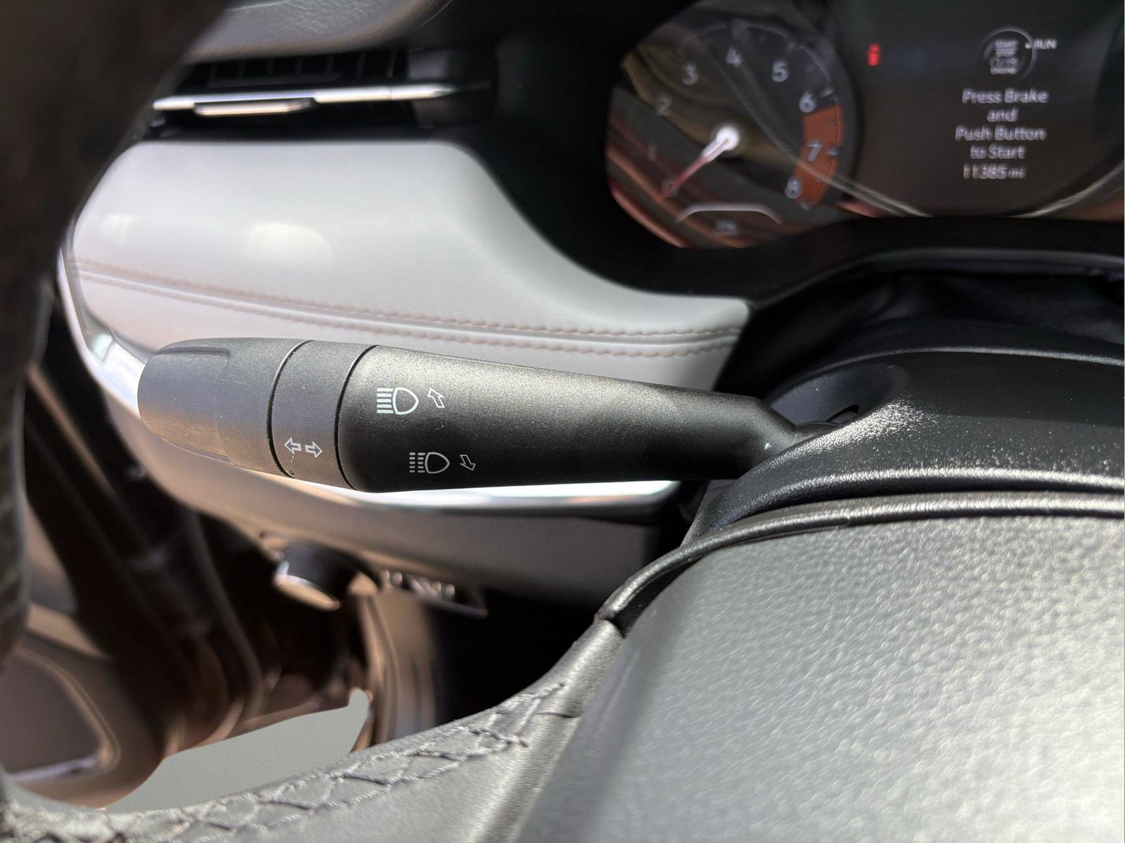 Used 2024 Jeep Compass Limited image 23