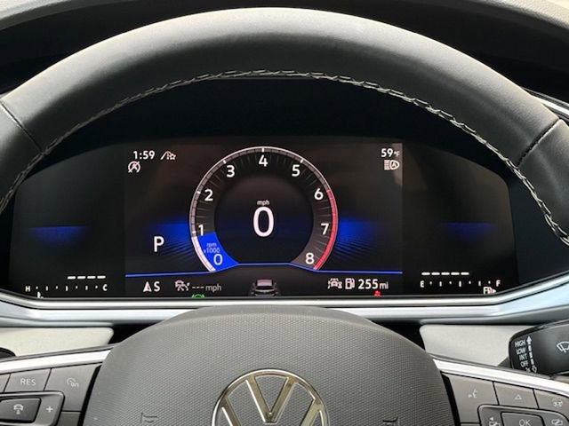 New 2025 Volkswagen Taos SE image 30