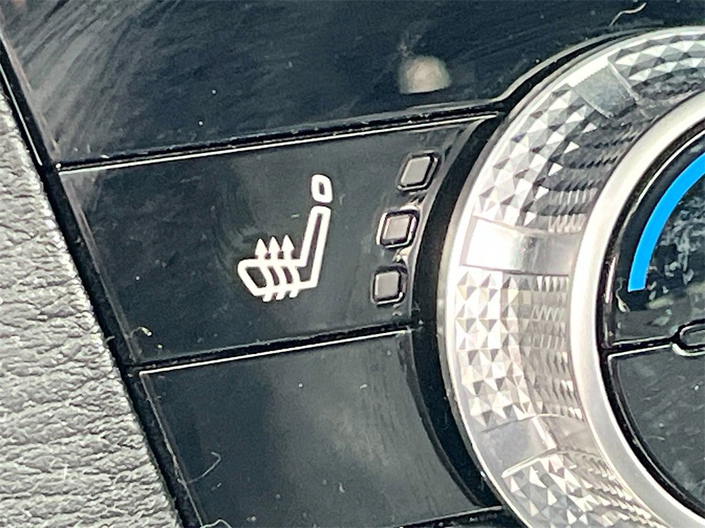 Used 2023 Mitsubishi Outlander SE image 18