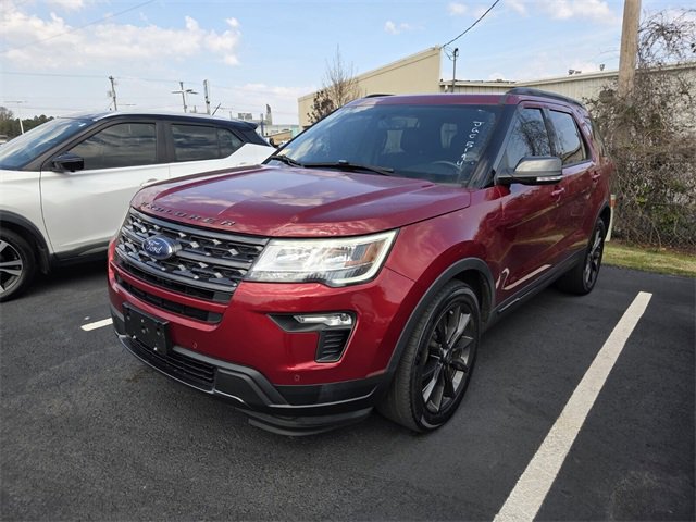 Used 2018 Ford Explorer XLT w/ Equipment Group 202A image 11