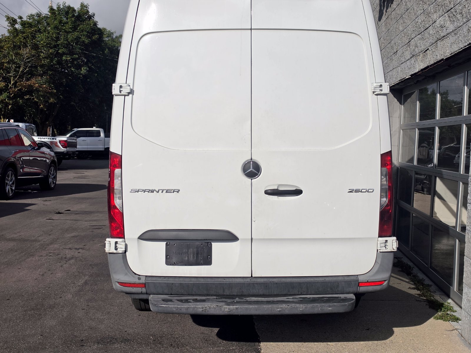Used 2020 Mercedes-Benz Sprinter 2500 image 5