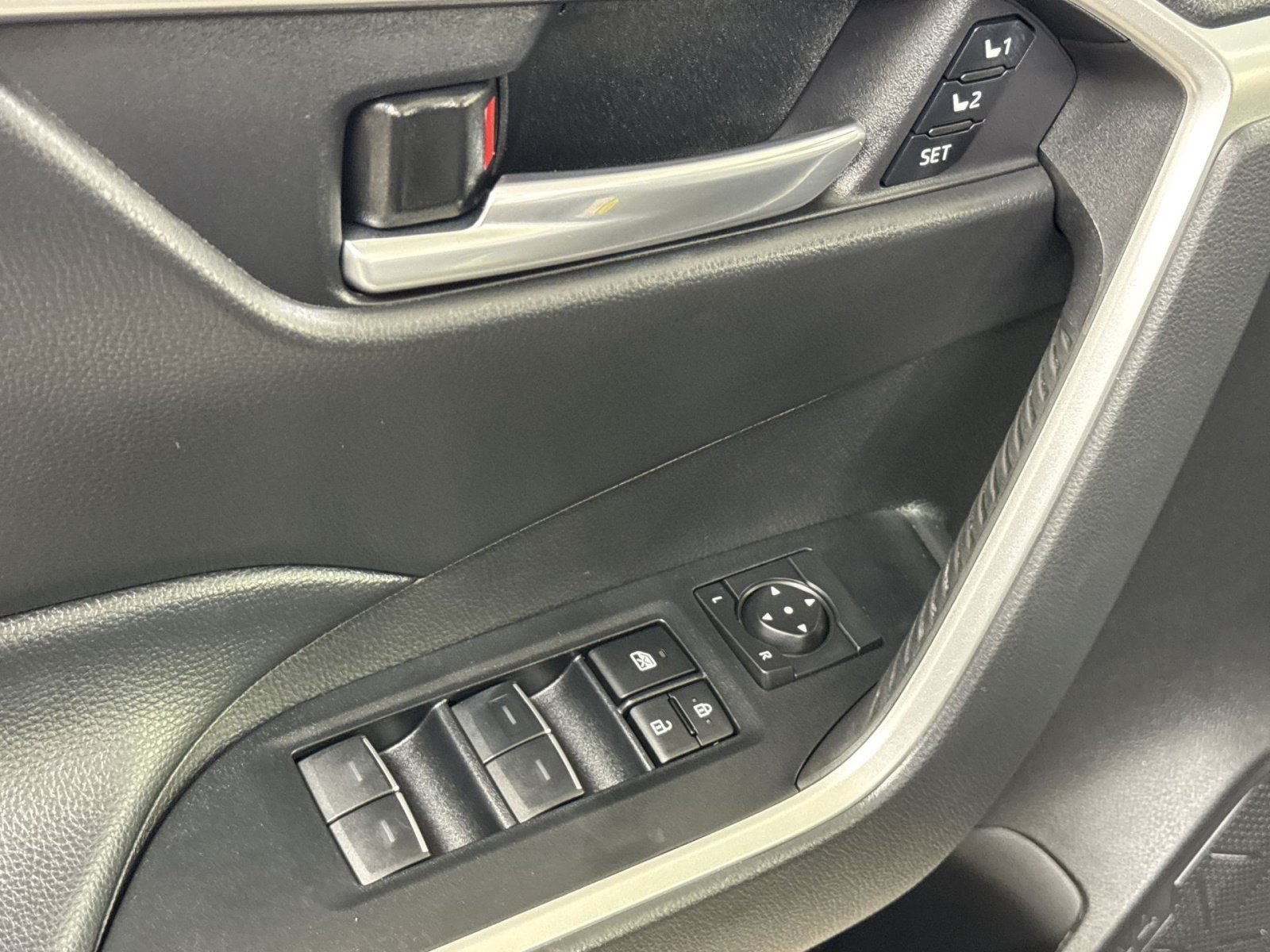 Used 2024 Toyota RAV4 XLE Premium w/ Weather Package AWD/4WD image 27