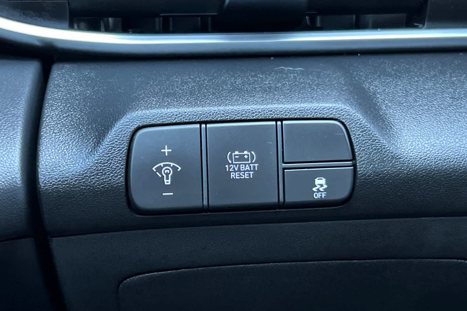 Used 2026 Hyundai Elantra Hybrid FWD image 28