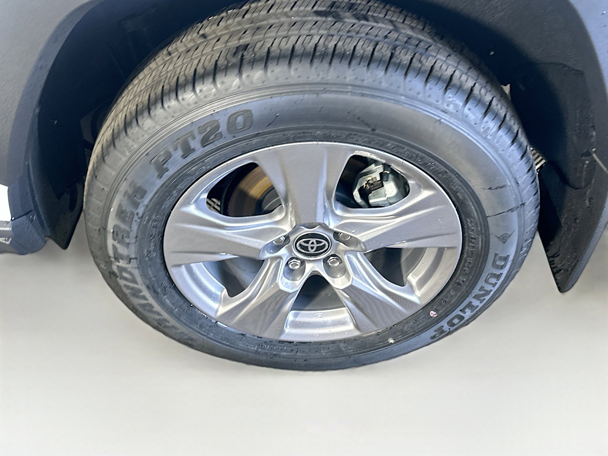 Used 2025 Toyota RAV4 XLE w/ Convenience Package image 11