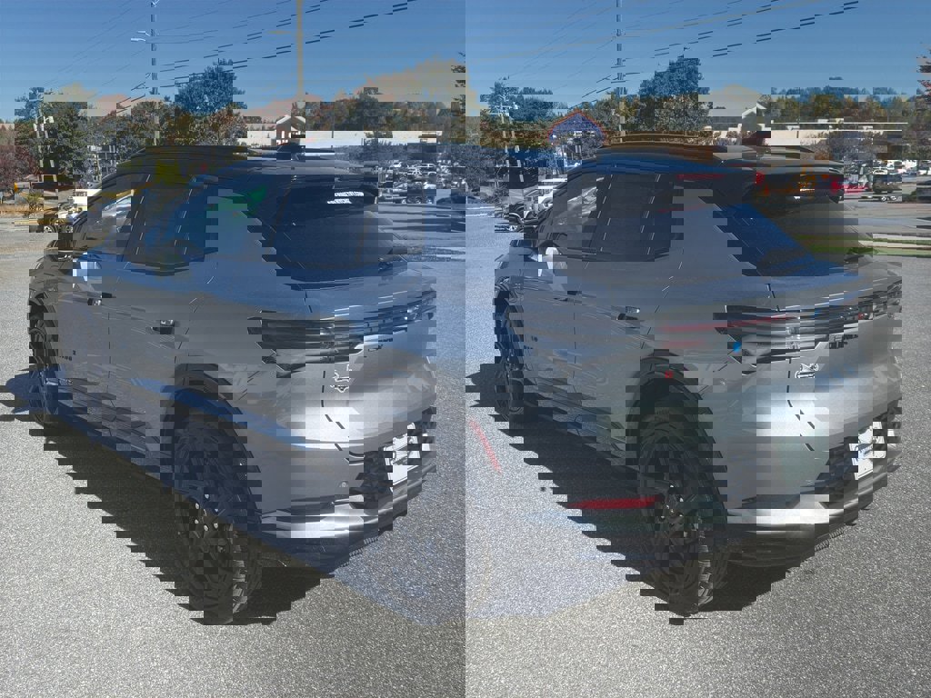 New 2026 Chevrolet Equinox EV RS image 4