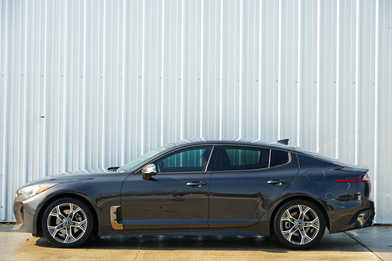 Used 2020 Kia Stinger GT-Line image 43