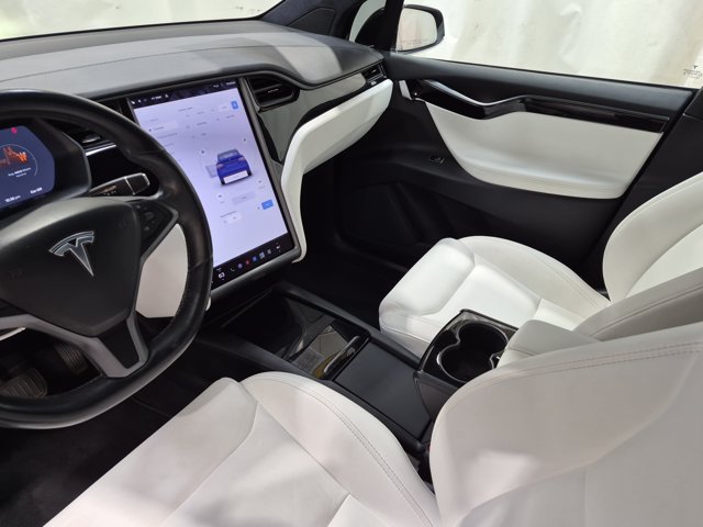 Used 2021 Tesla Model X Long Range AWD/4WD image 26