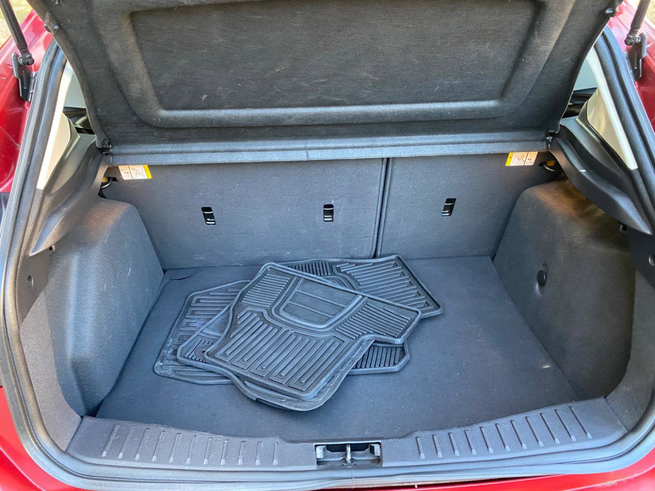 Used 2014 Ford Focus SE image 11