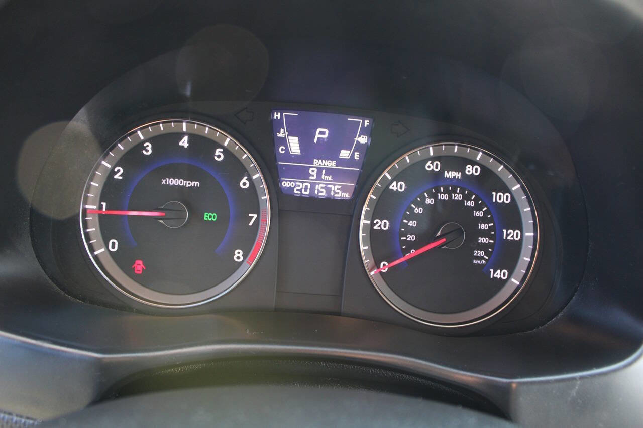 Used 2014 Hyundai Accent GS image 18
