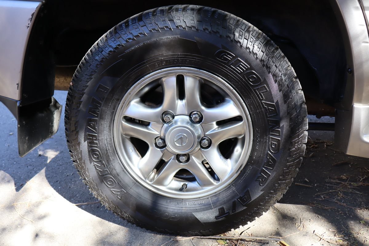 Used 2001 Lexus LX 470 4WD image 42