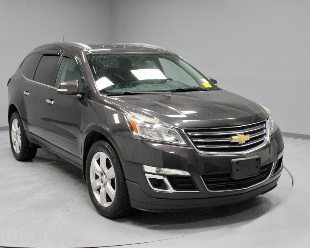 Used 2017 Chevrolet Traverse LT w/ Style and Technology Package