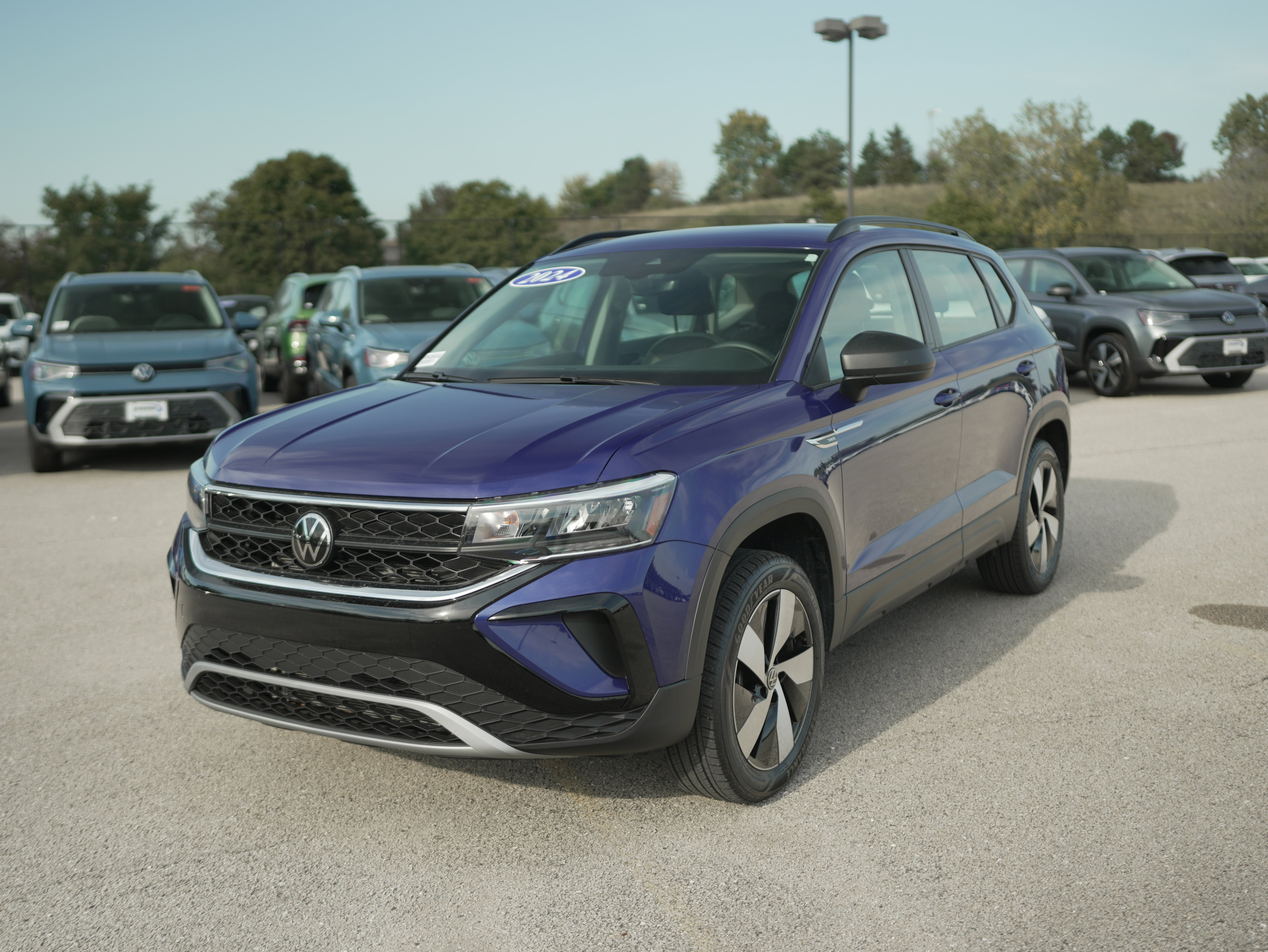 Certified 2024 Volkswagen Taos S image 4