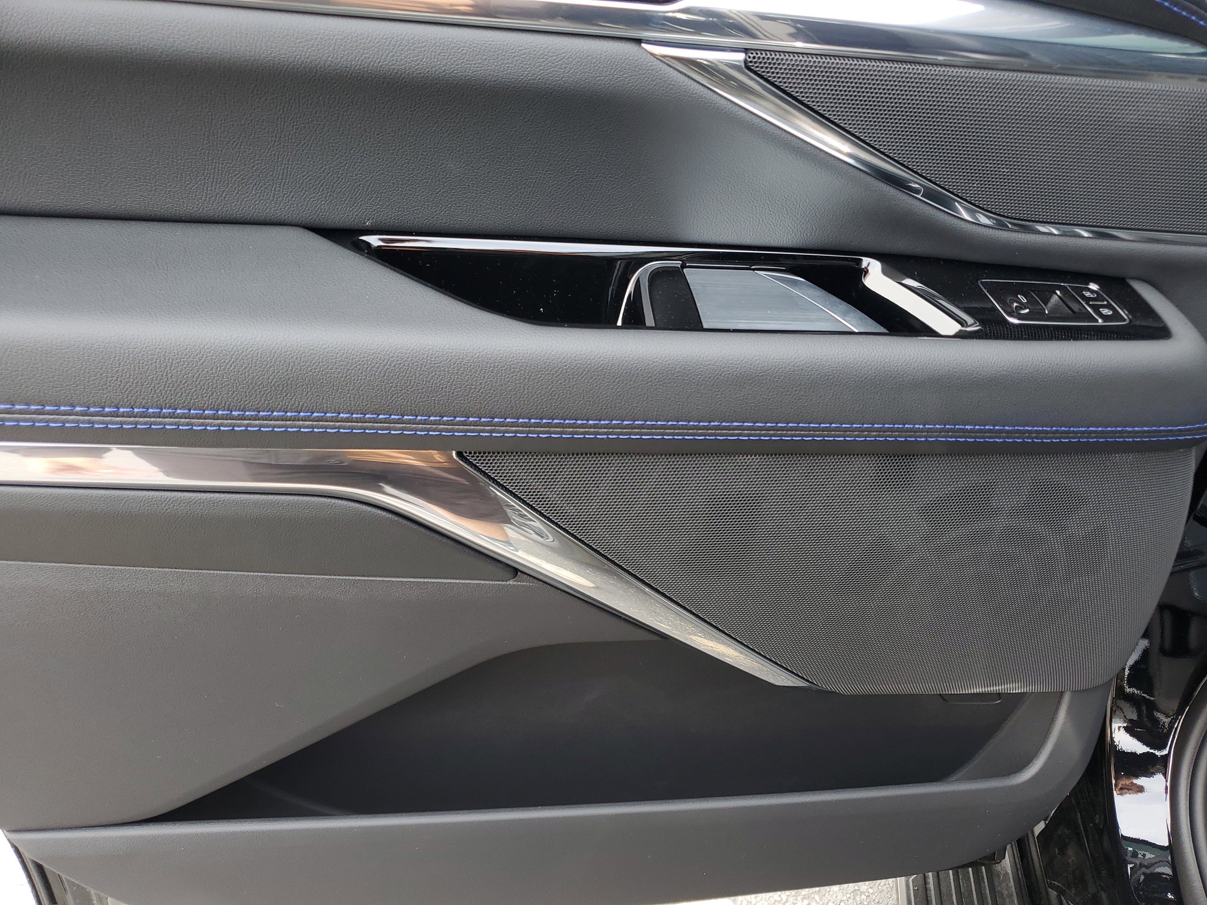 New 2025 Cadillac Escalade IQ Sport 1 w/ Smart Trailering package image 13