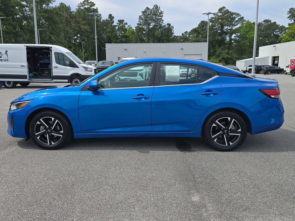 Used 2024 Nissan Sentra SV FWD image 2