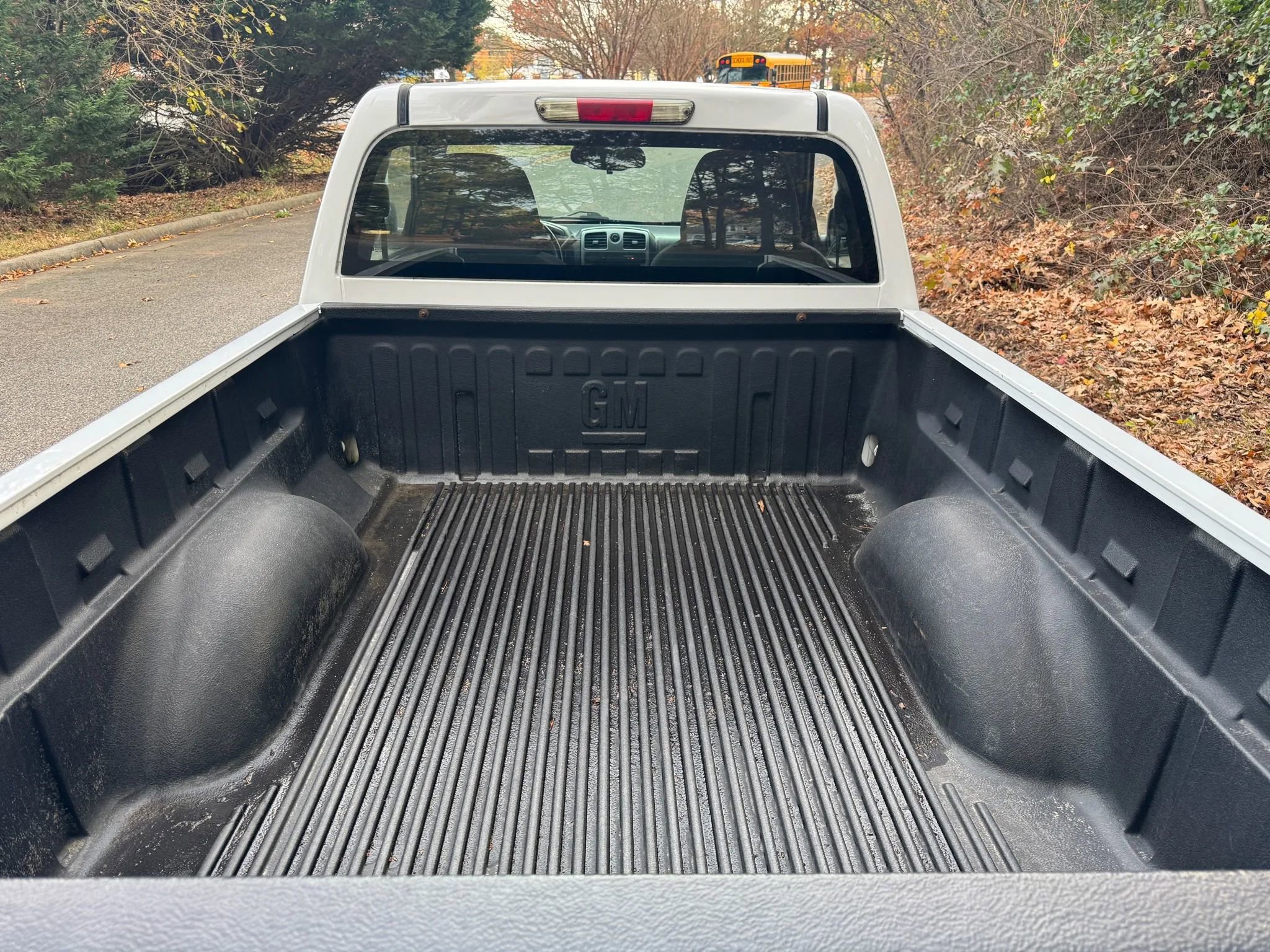 Used 2011 Chevrolet Colorado W/T image 6