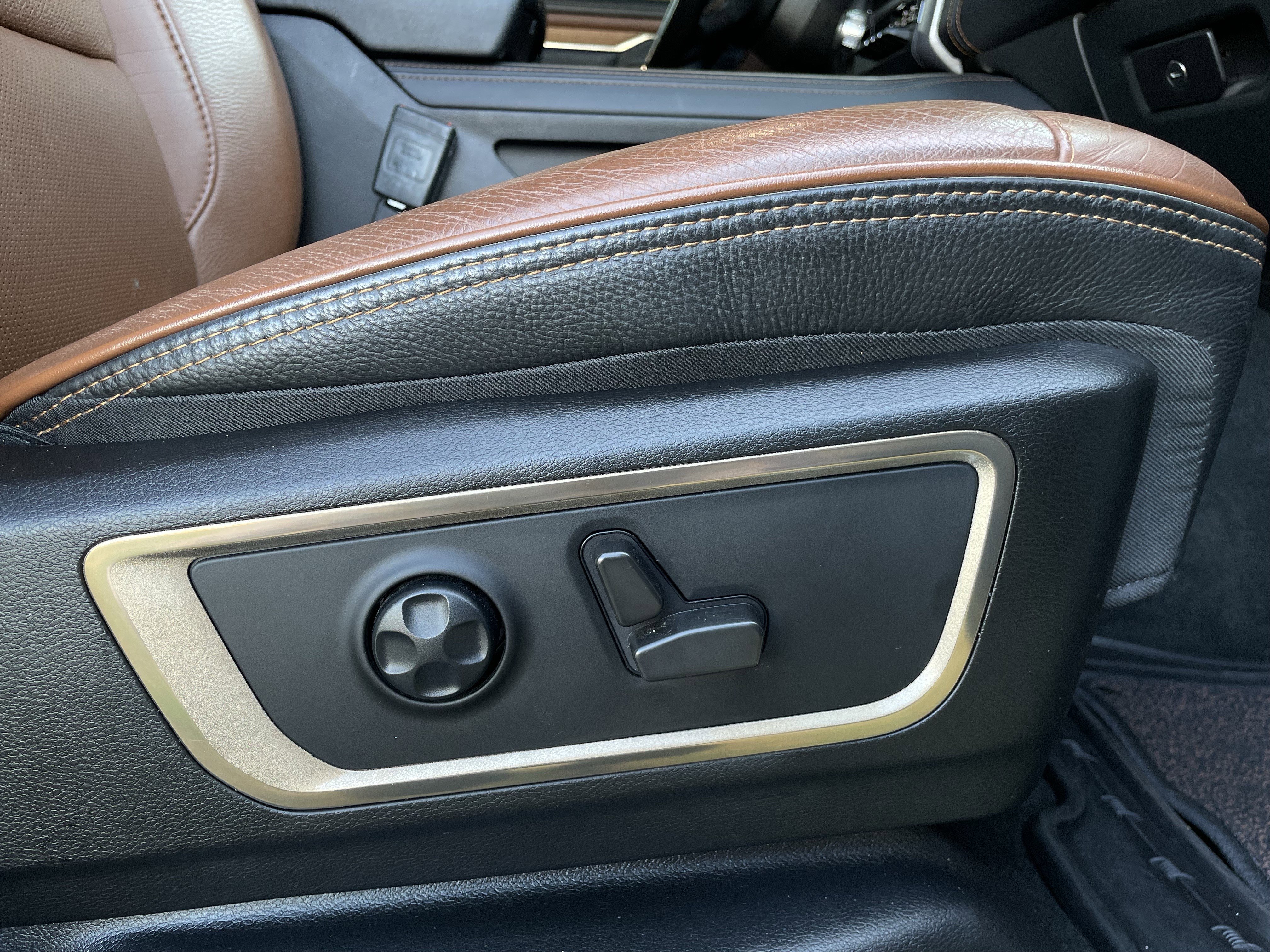 Used 2022 RAM 1500 Limited w/ Body Color Bumper Group image 42