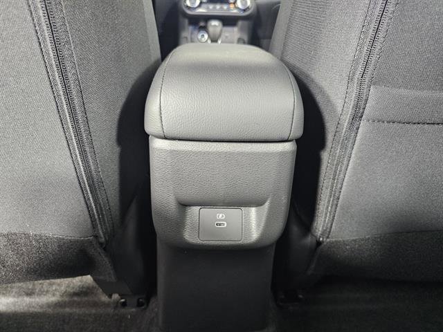 New 2025 Nissan Versa SR image 39