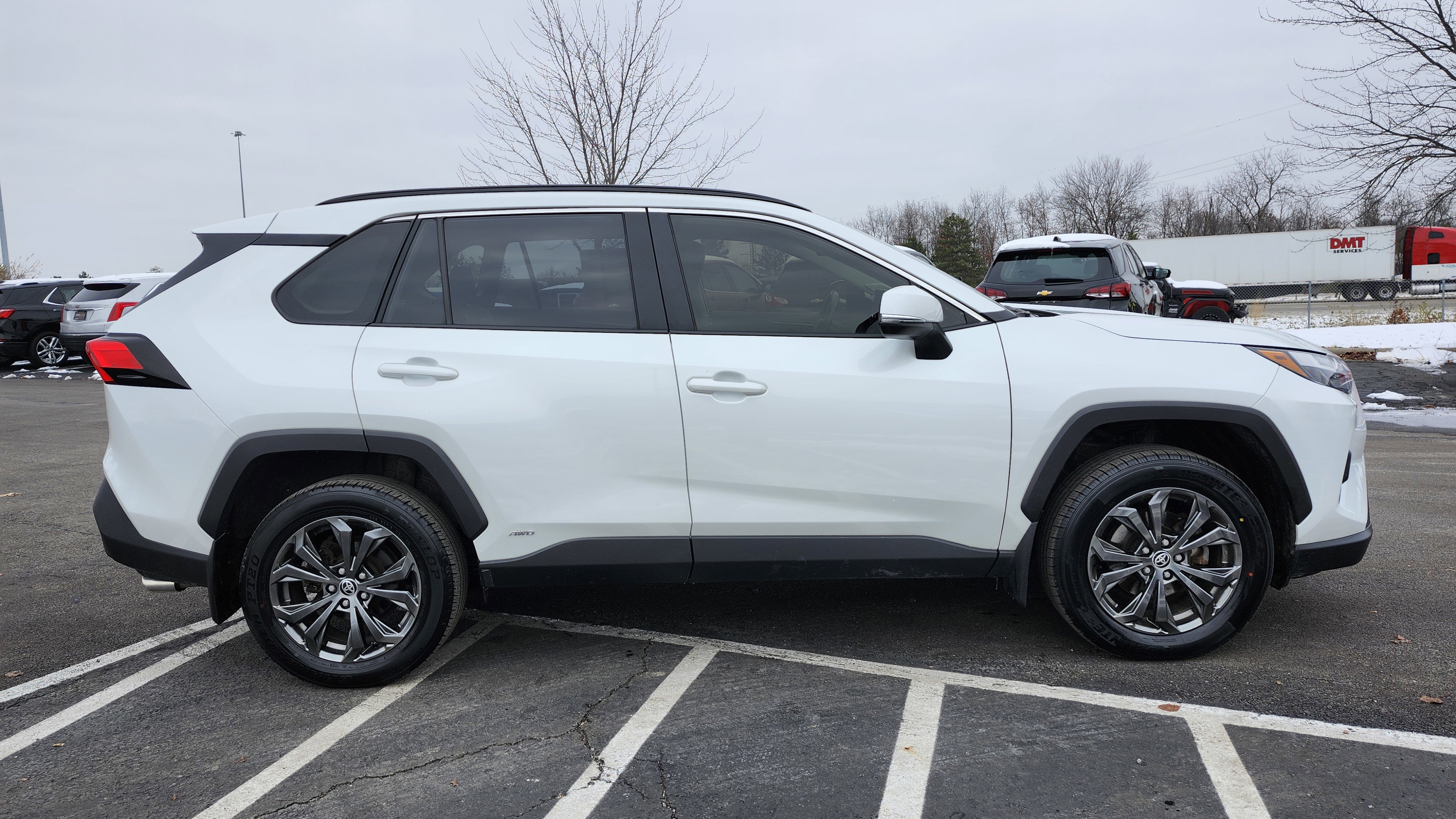 Used 2024 Toyota RAV4 XLE Premium image 20