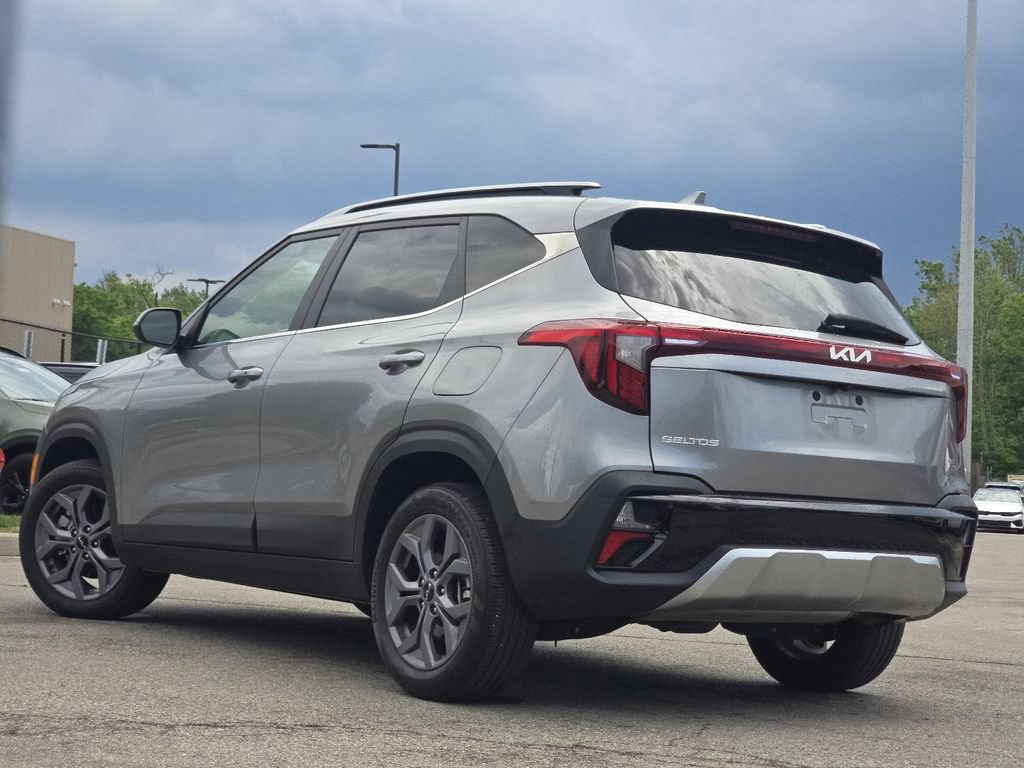 Used 2024 Kia Seltos S AWD/4WD image 15