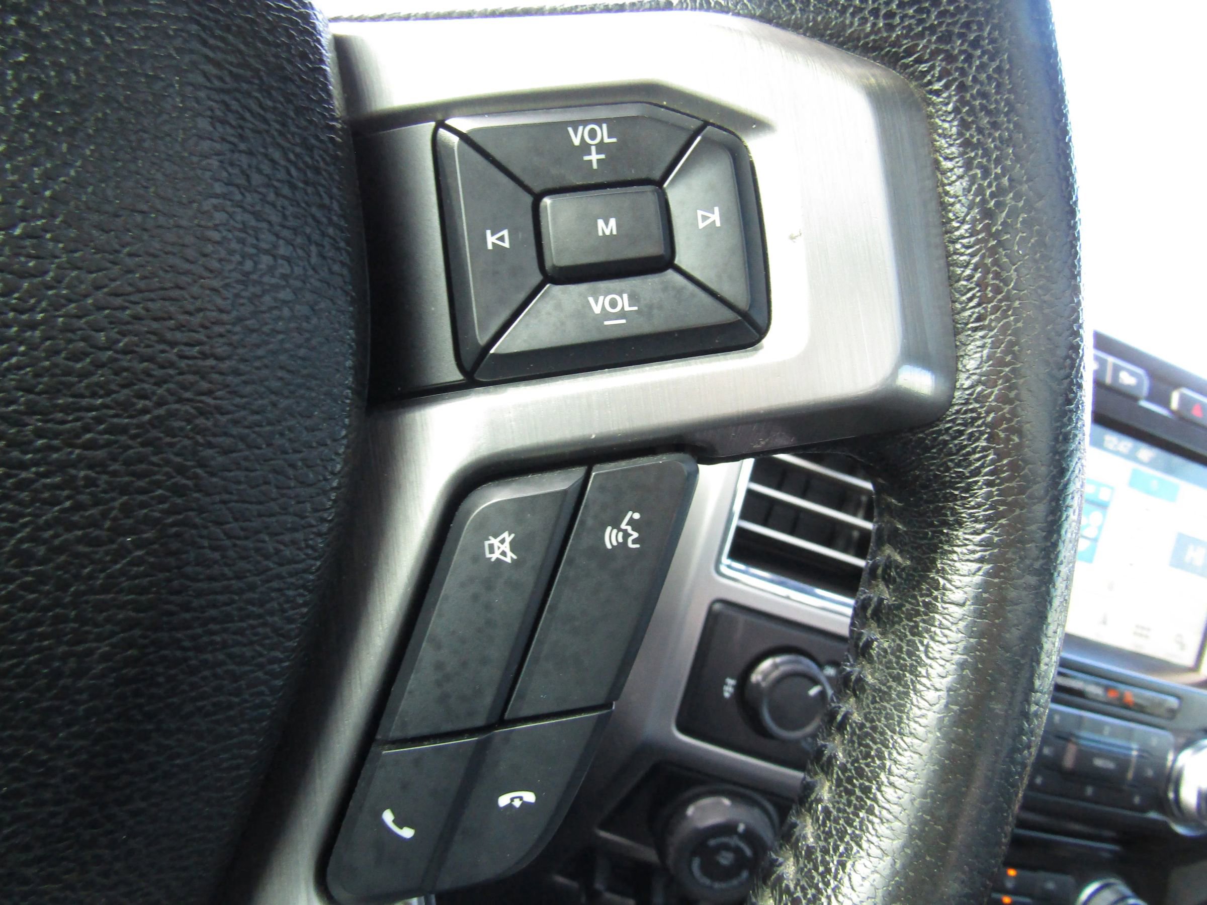 Used 2016 Ford F150 Platinum w/ Equipment Group 701A Luxury image 42