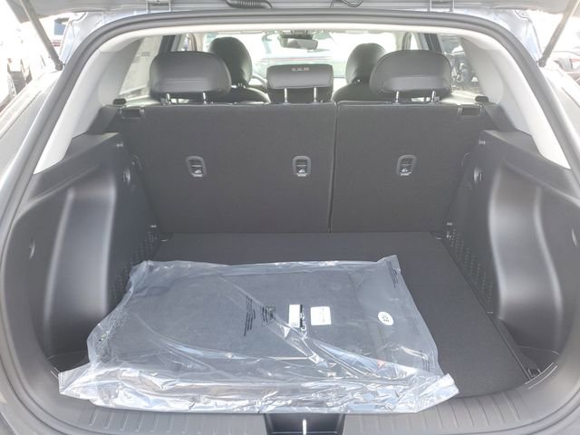 New 2026 Hyundai Kona SEL Premium image 8