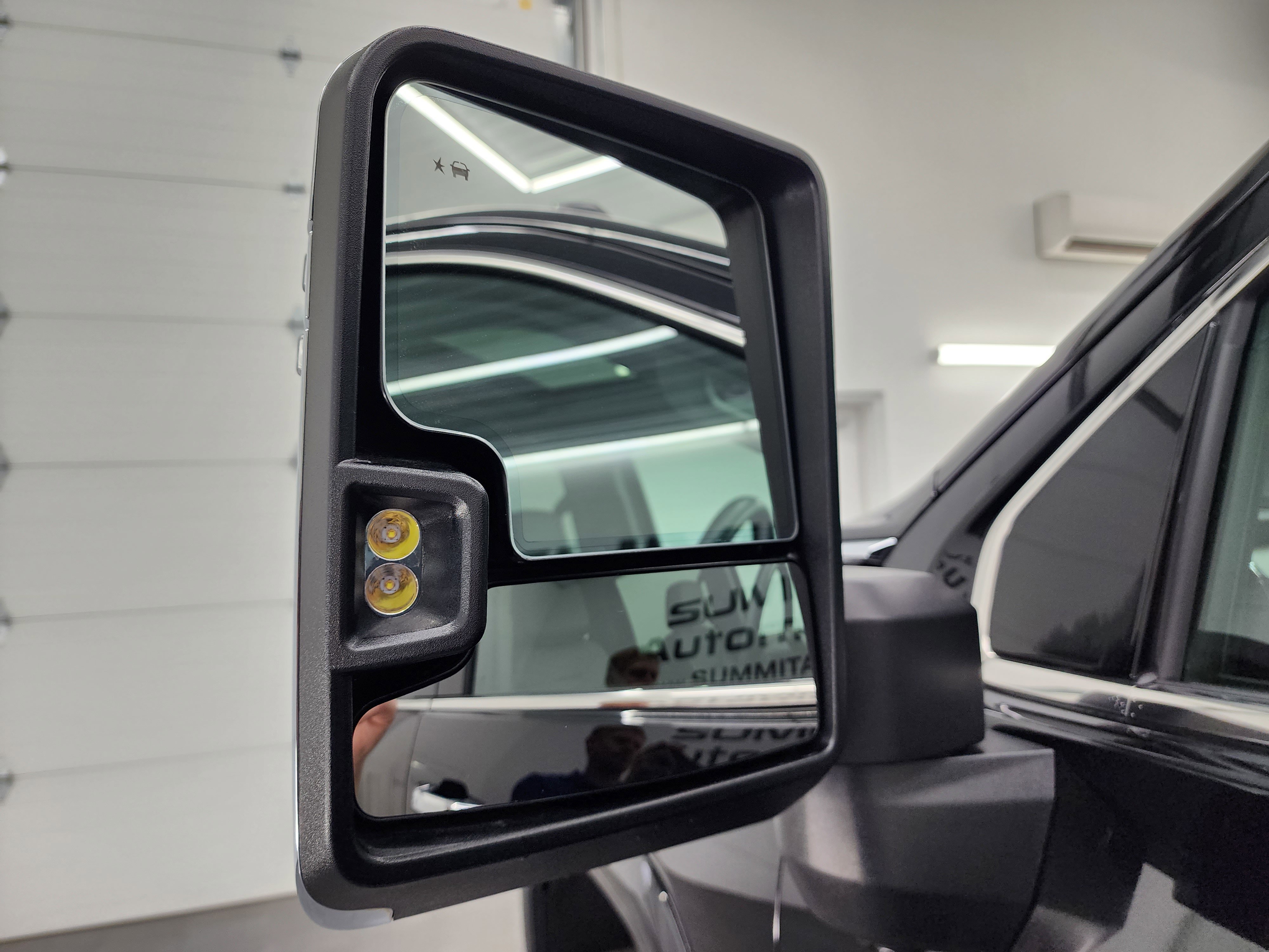 Used 2024 GMC Sierra 2500 Denali w/ Denali Reserve Package image 40