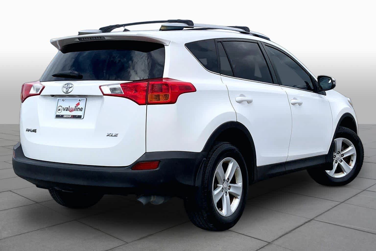 Used 2013 Toyota RAV4 XLE FWD image 13