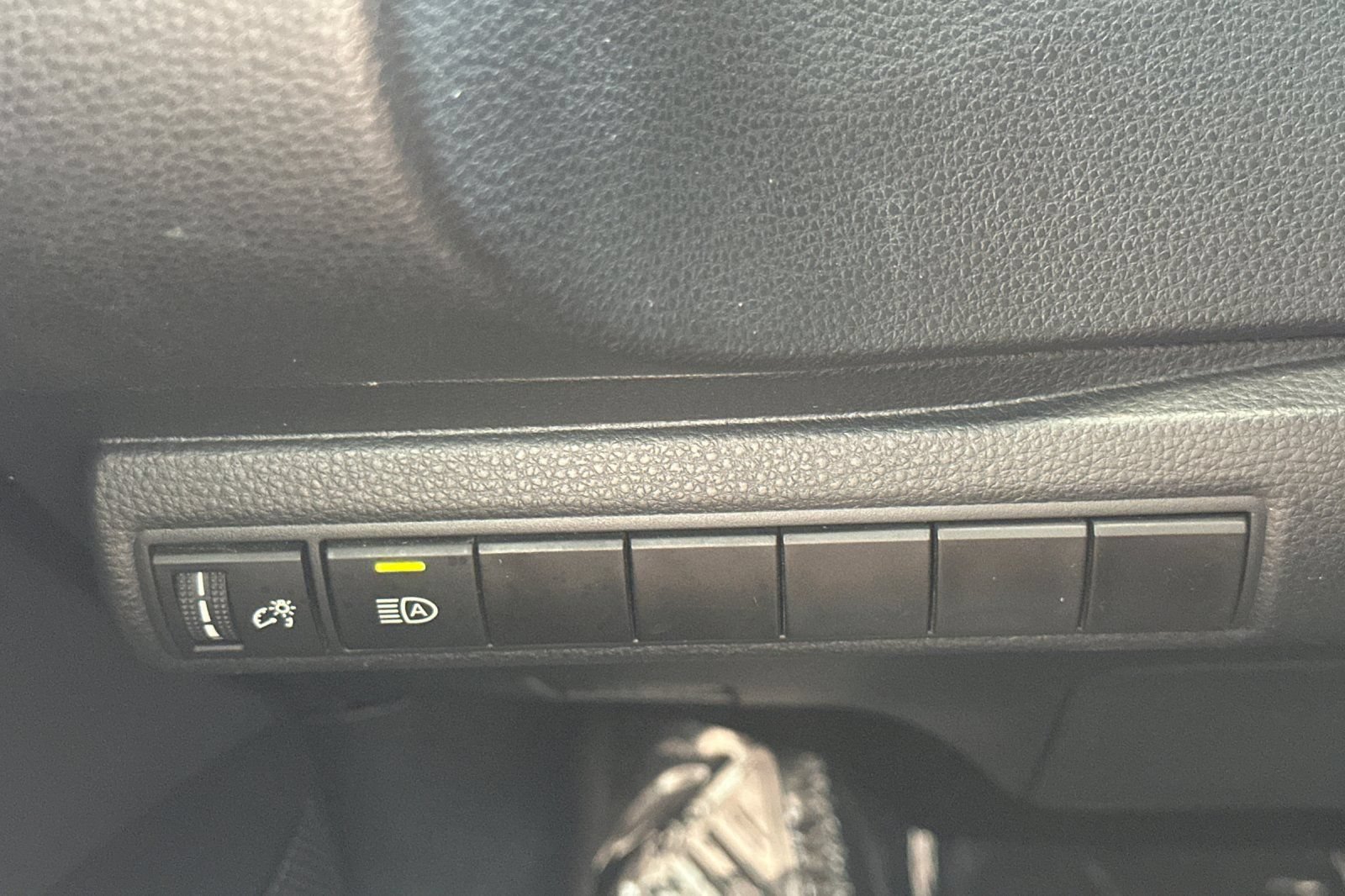 Certified 2024 Toyota Corolla LE FWD image 30