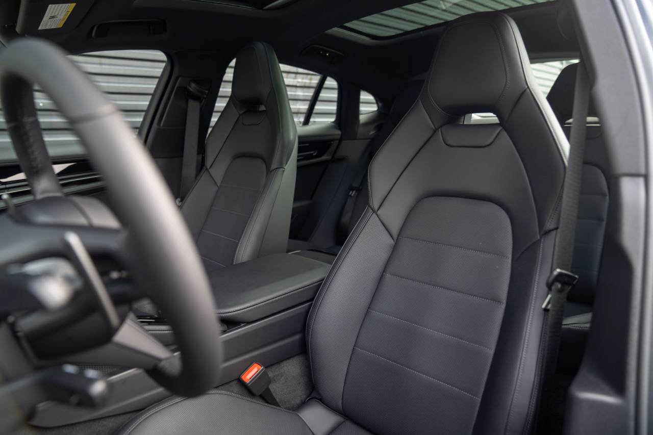 New 2026 Porsche Panamera 4S image 5