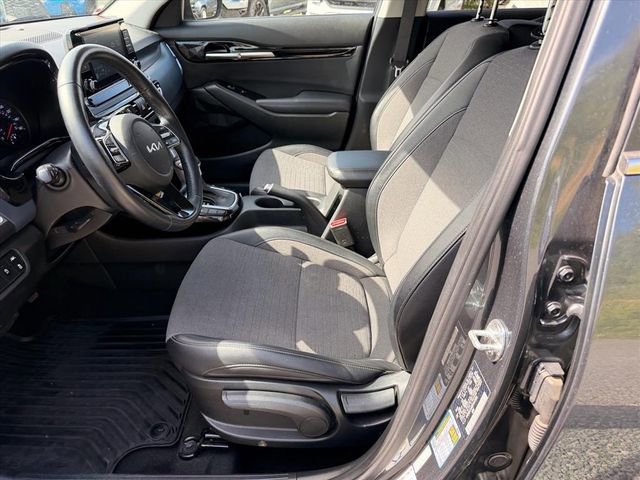 Used 2023 Kia Seltos S AWD/4WD image 8