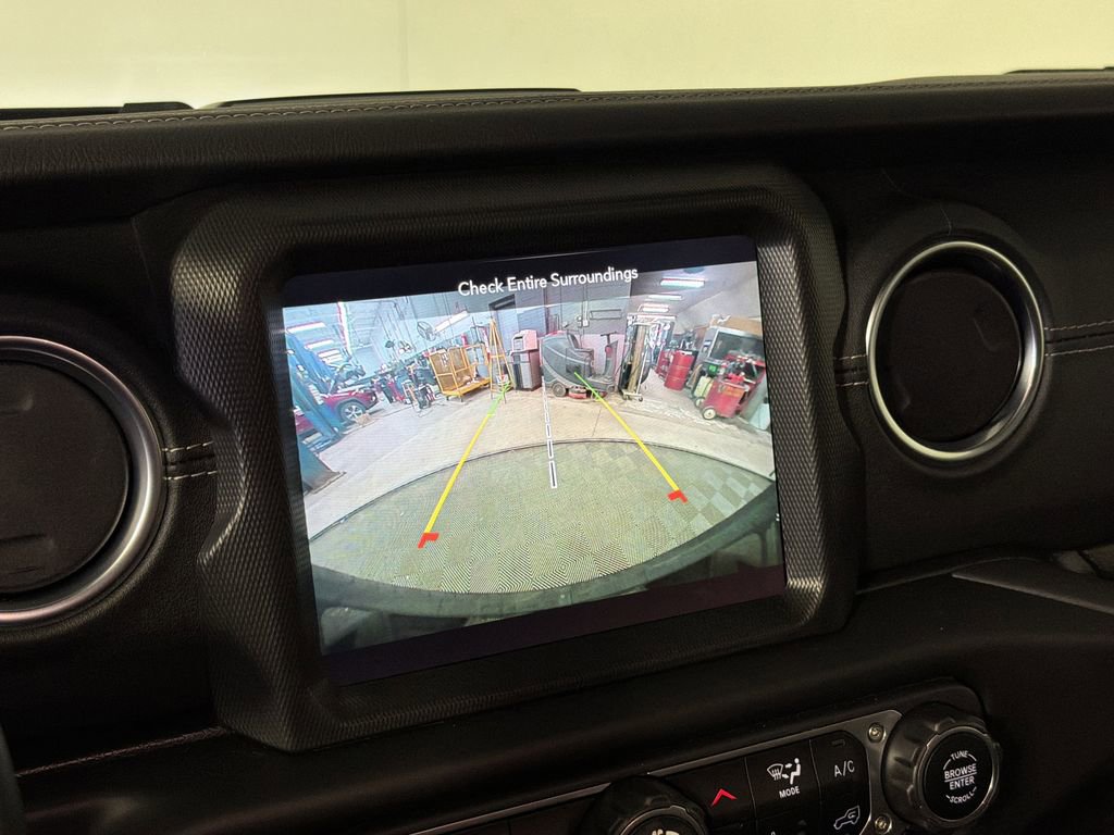 Used 2023 Jeep Wrangler Unlimited Sahara w/ Cold Weather Group image 21