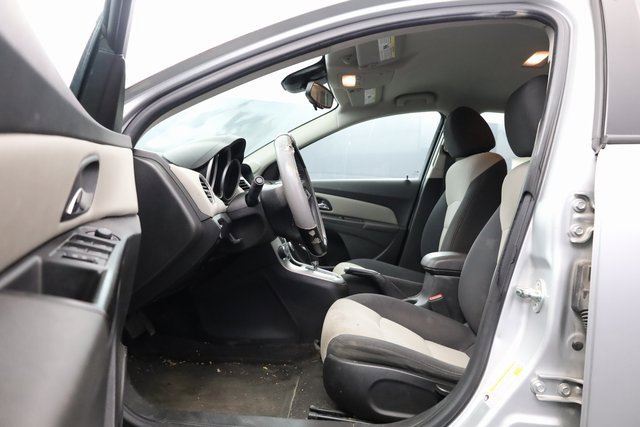 Used 2016 Chevrolet Cruze LS image 11