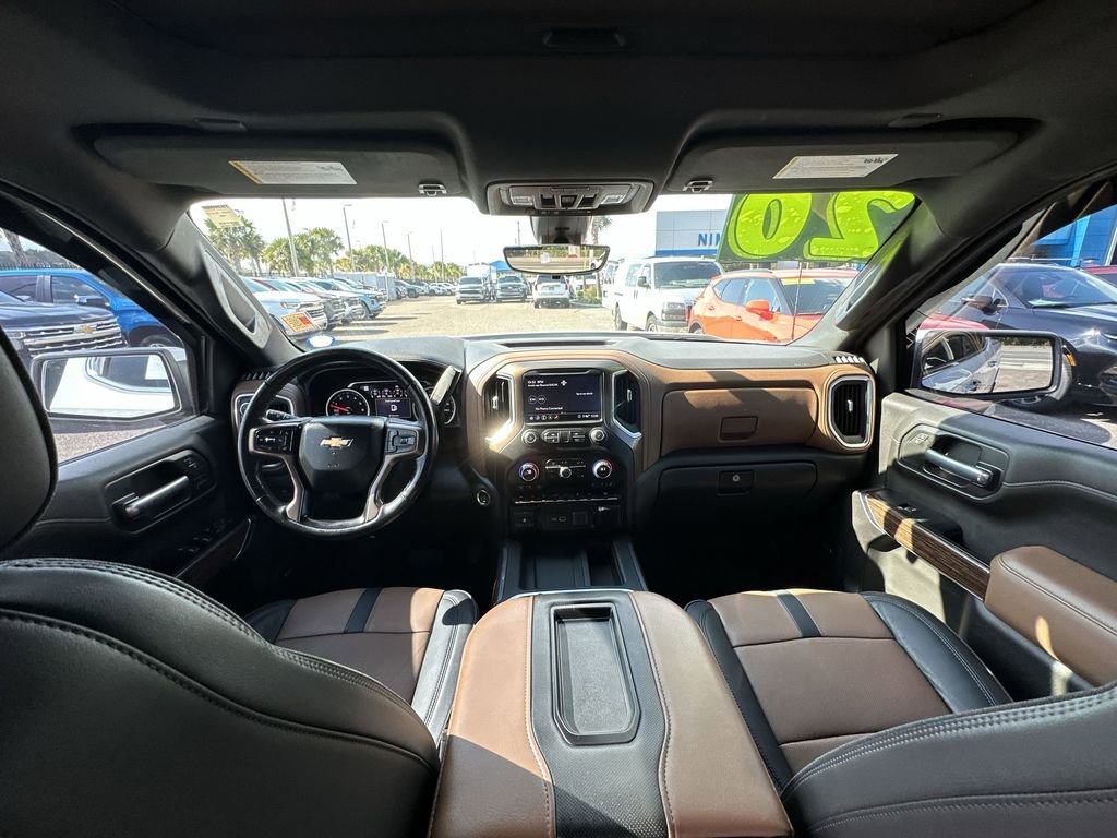 Used 2020 Chevrolet Silverado 1500 High Country w/ Technology Package image 18