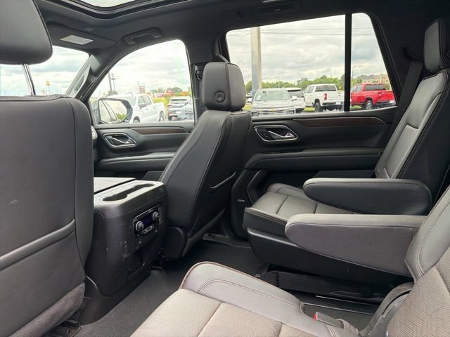 Used 2024 Chevrolet Tahoe High Country w/ Premium Package RWD image 28